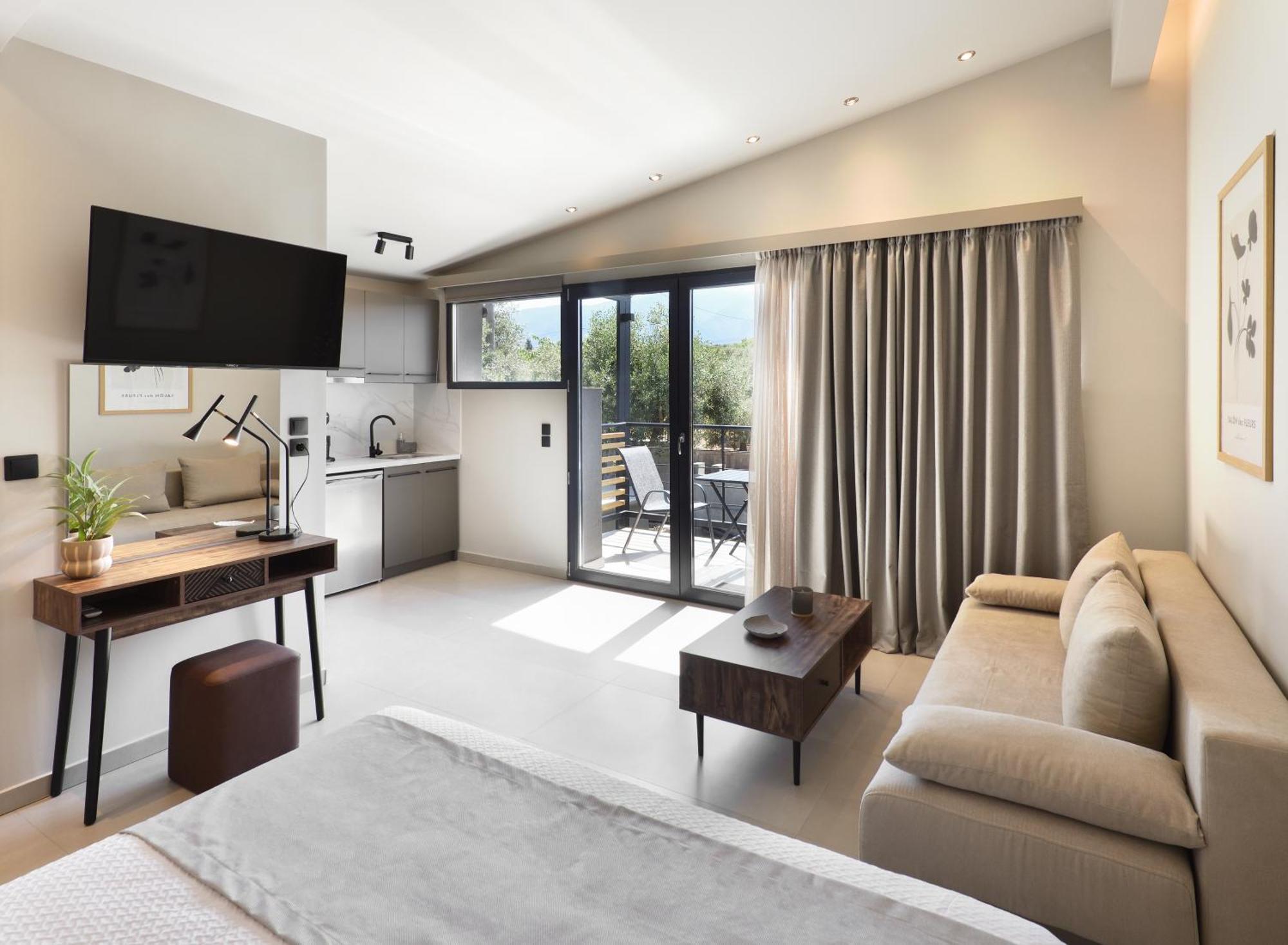 Olive All-seasons Suites, Panel Hospitality Homes & * Litochoro
