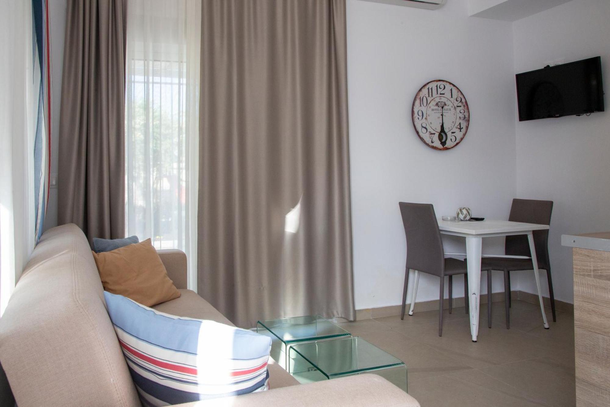 Thasos Blue Aparthotel