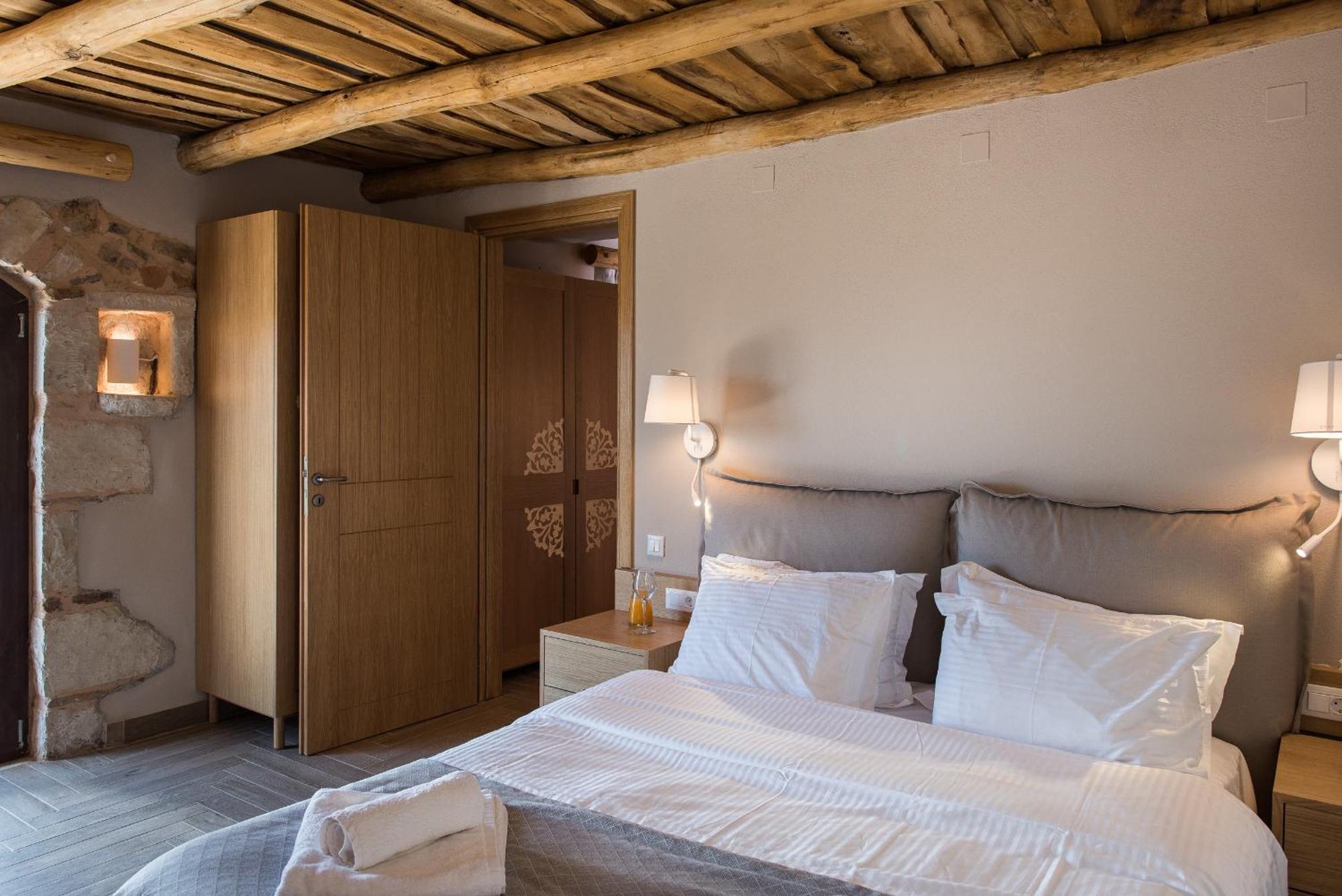 Secret Village 4* Lameriana