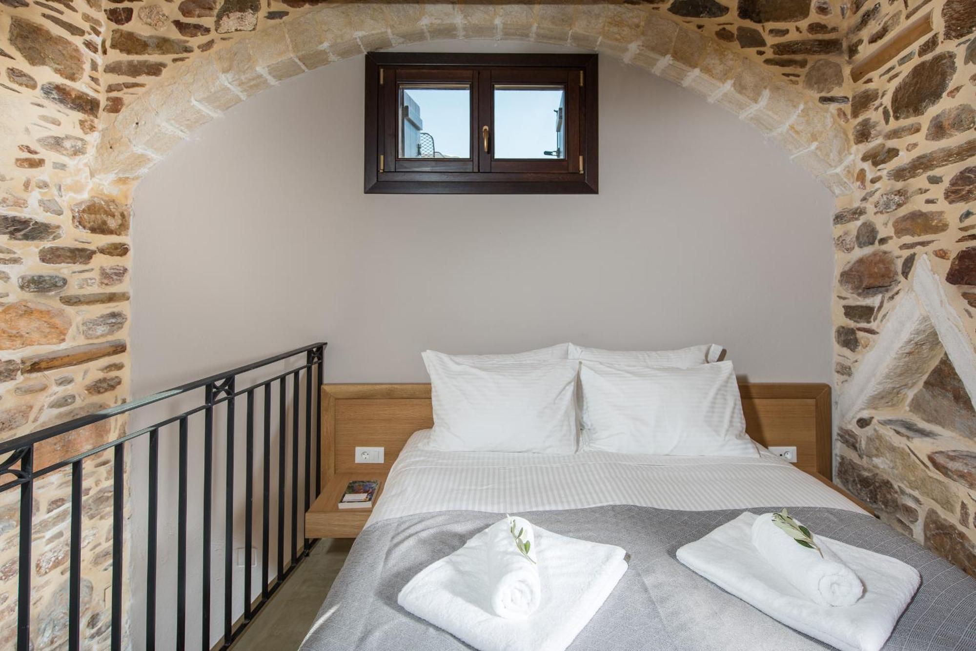 Aparthotel Secret Village 4*