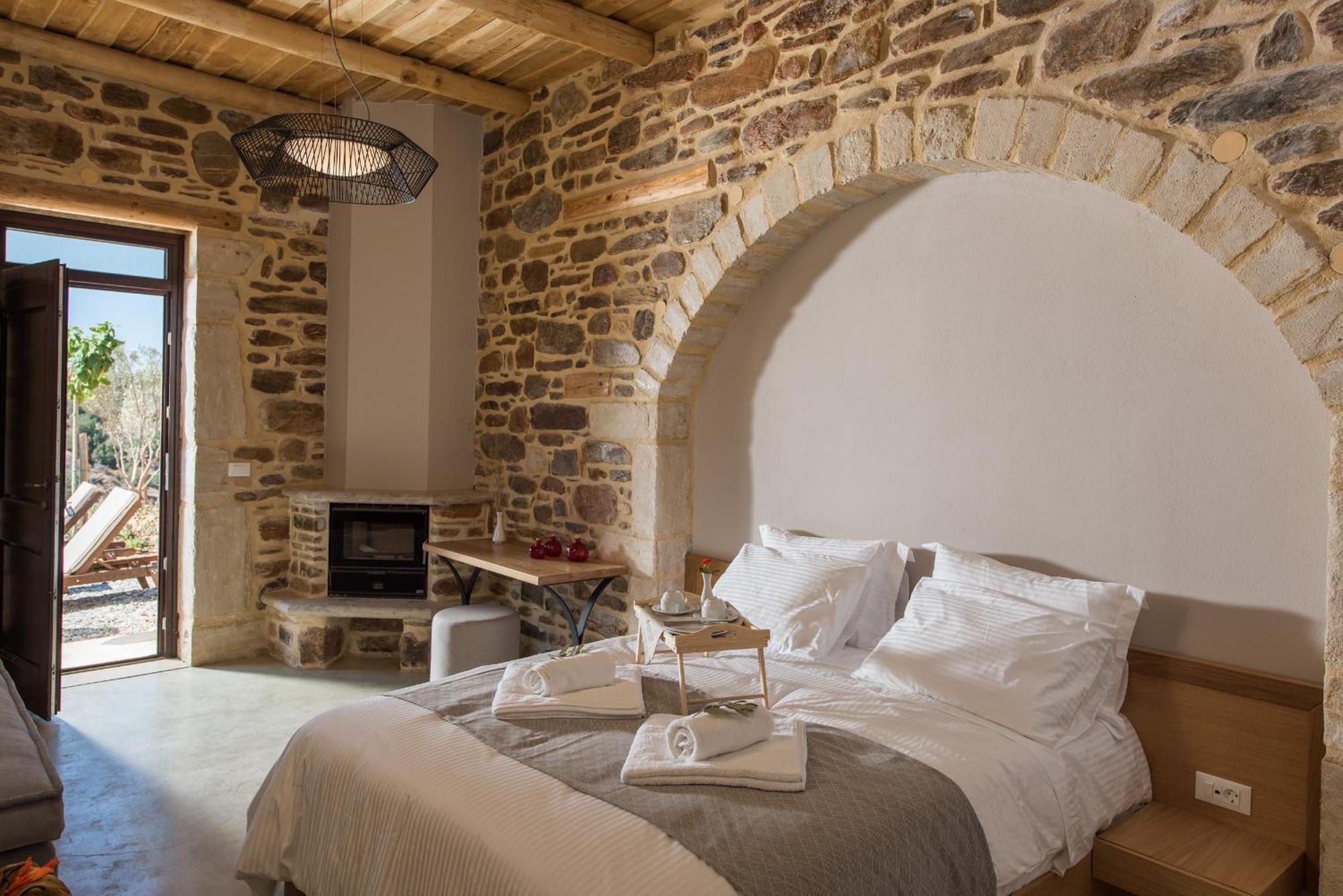 Secret Village Aparthotel