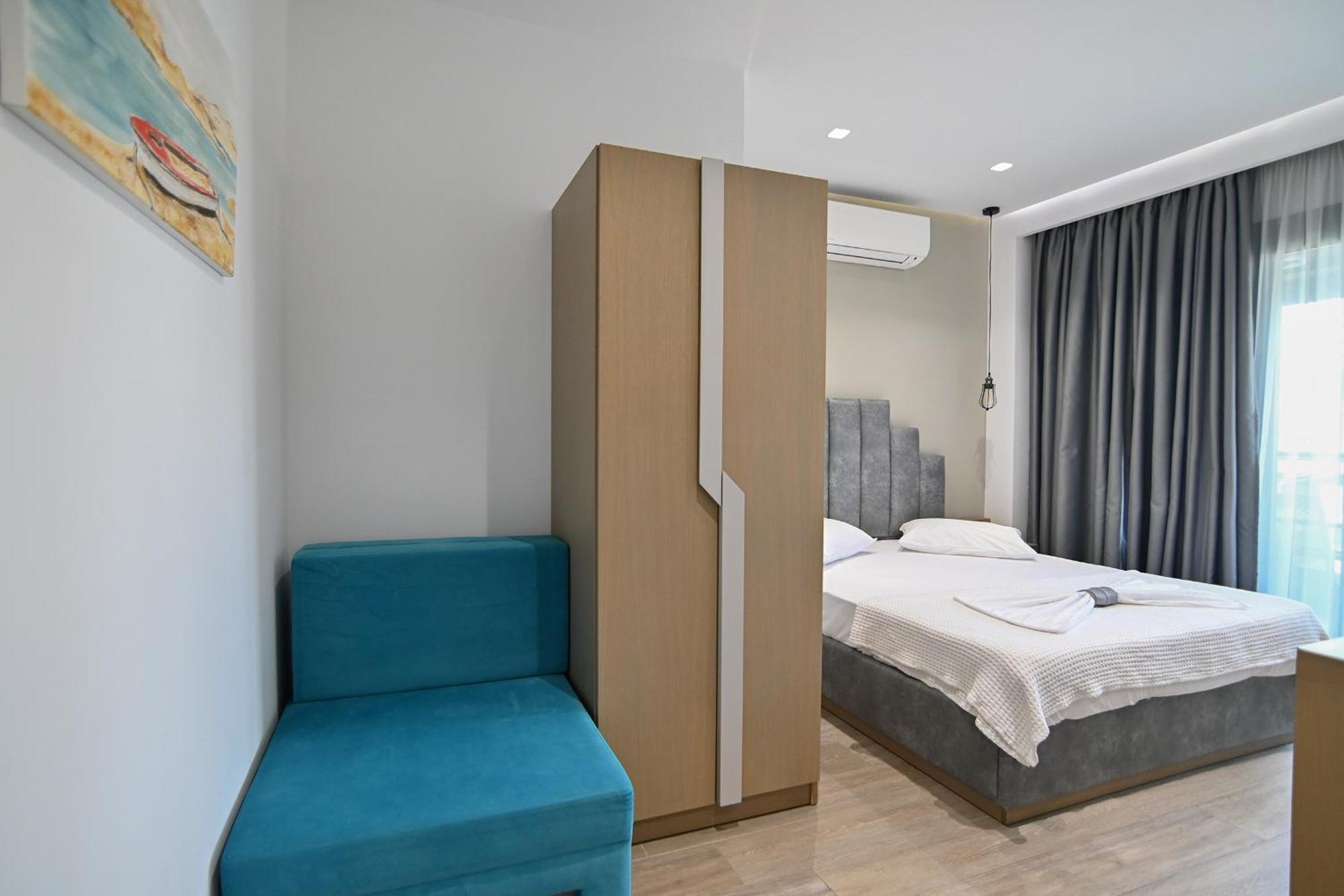 Amalia Sea View Apartment Nea Vrasna