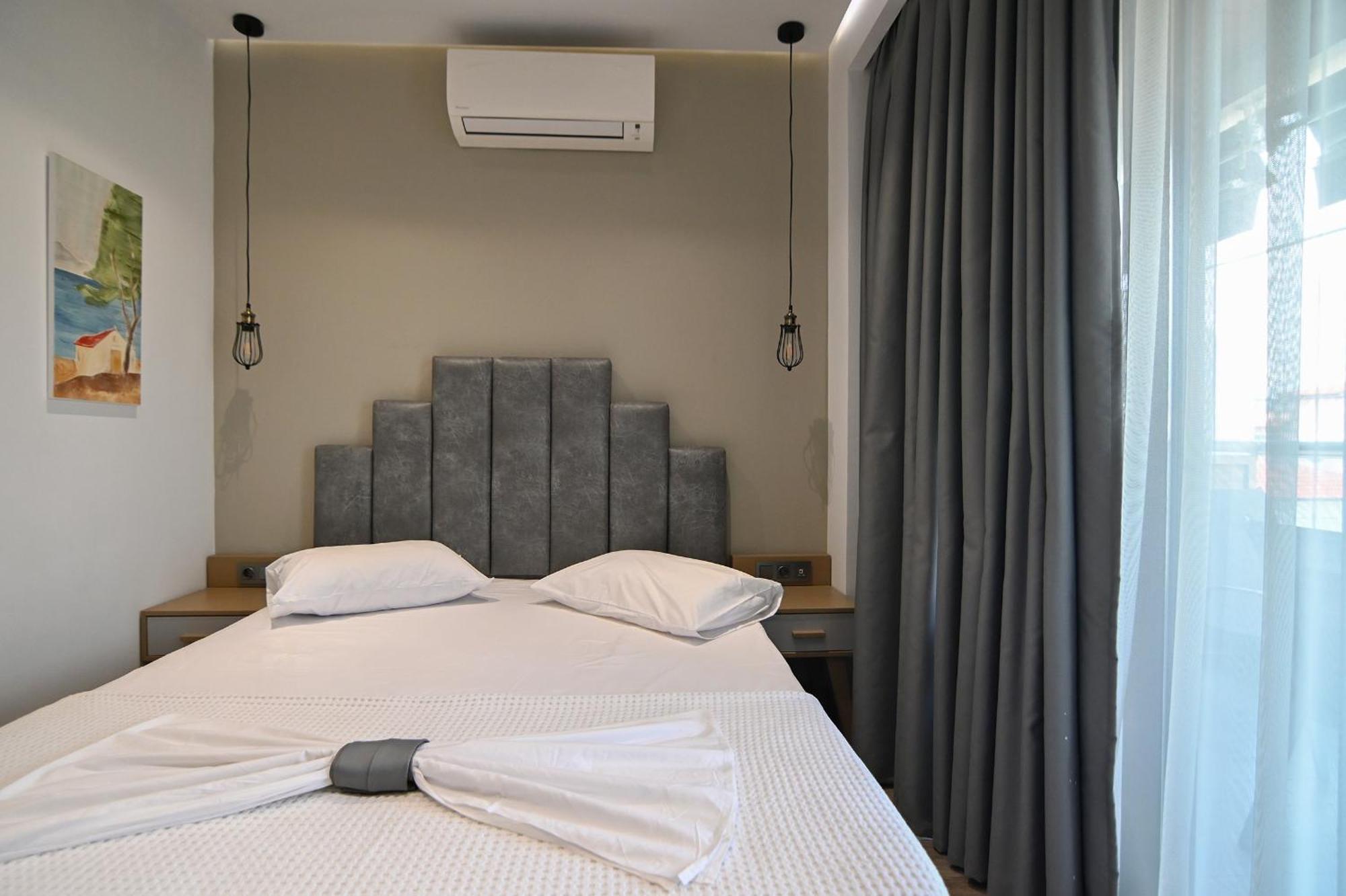 Amalia Sea View Apartment Nea Vrasna