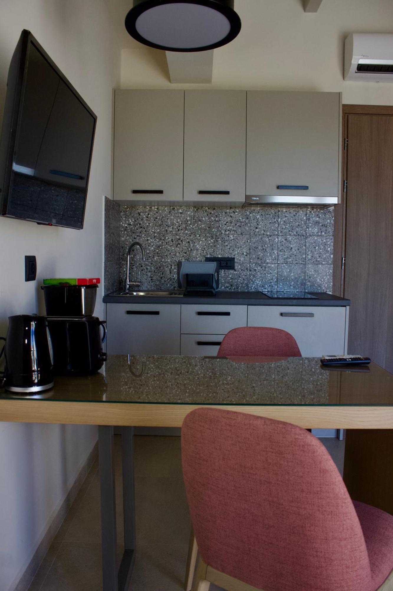 Notos Luxury Apartment Katelios