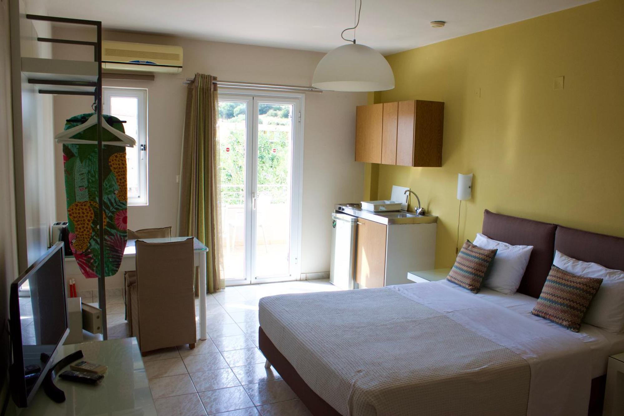 Apartment Notos Luxury