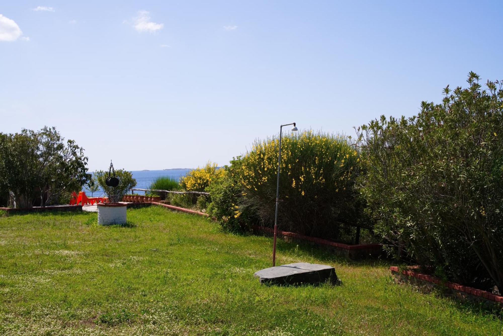 Beachfront With Huge Garden, 3br, Halkidiki *
