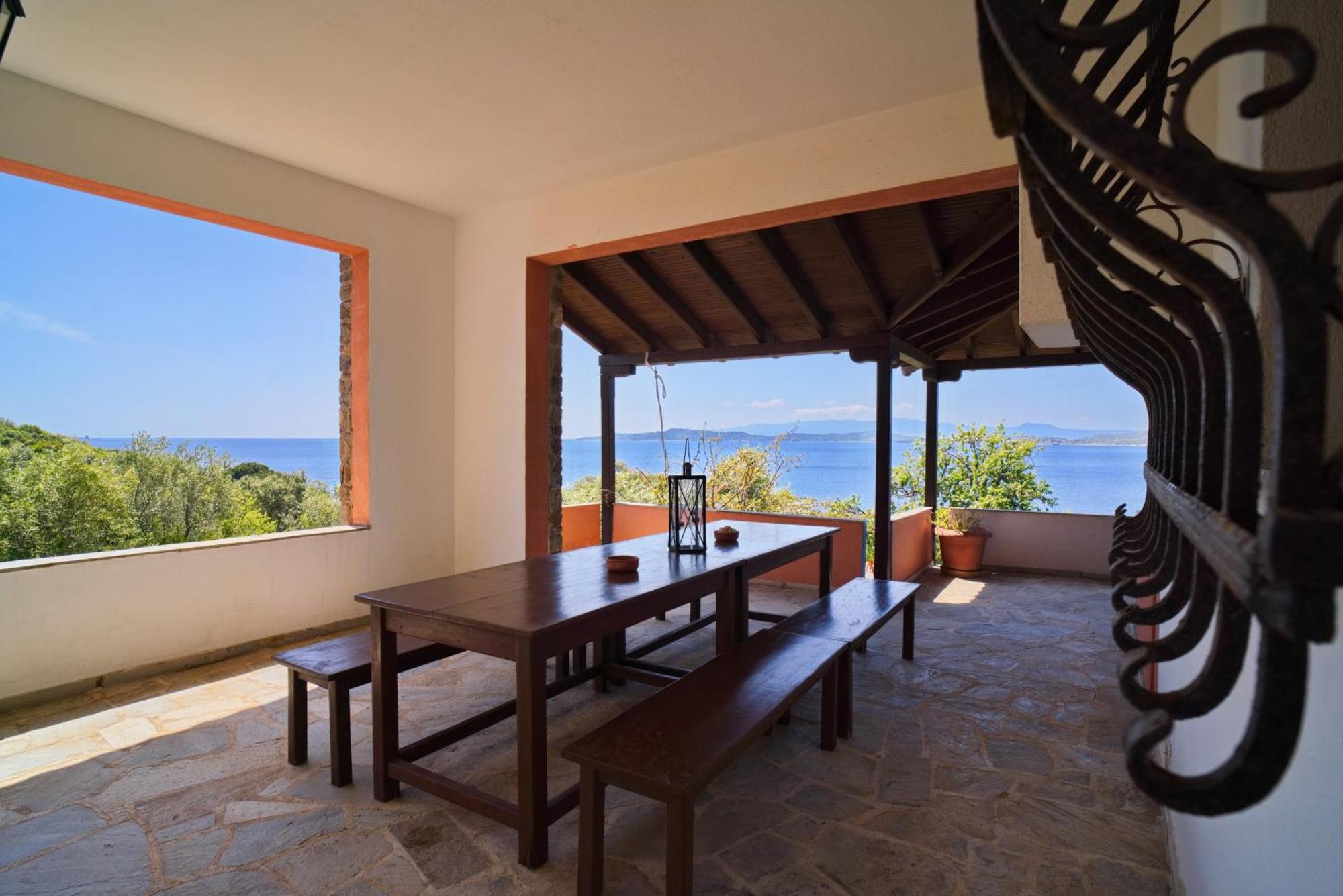 Holiday home Beachfront With Huge Garden, 3br, Halkidiki *