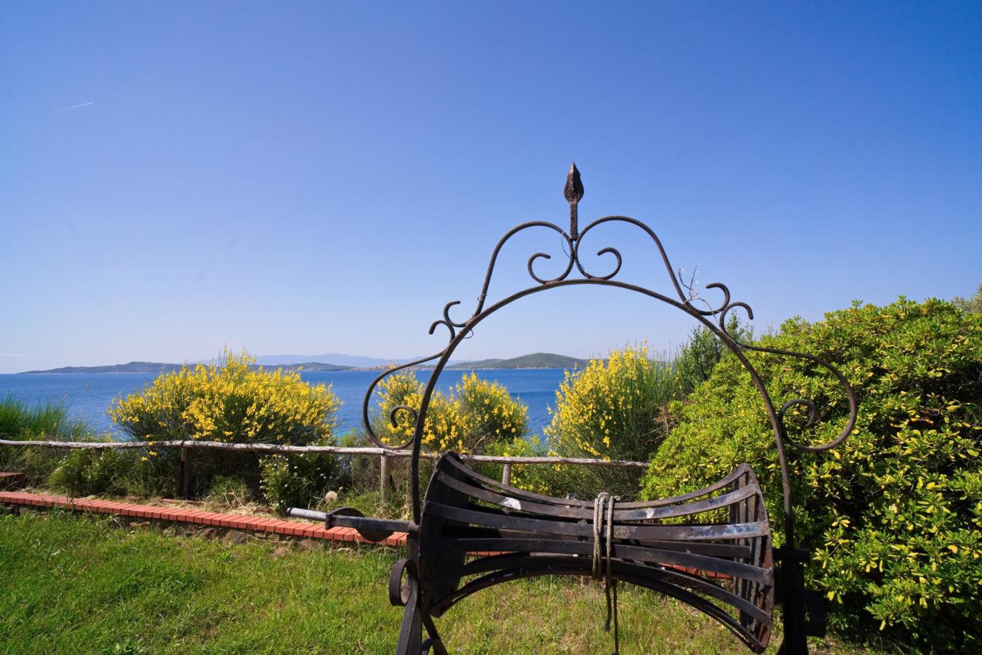Holiday home Beachfront With Huge Garden, 3br, Halkidiki