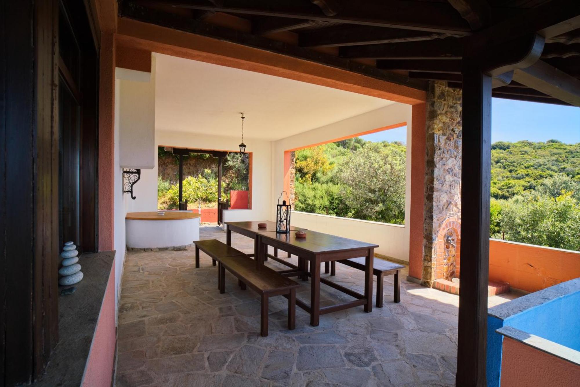 Beachfront With Huge Garden, 3br, Halkidiki * Nea Roda
