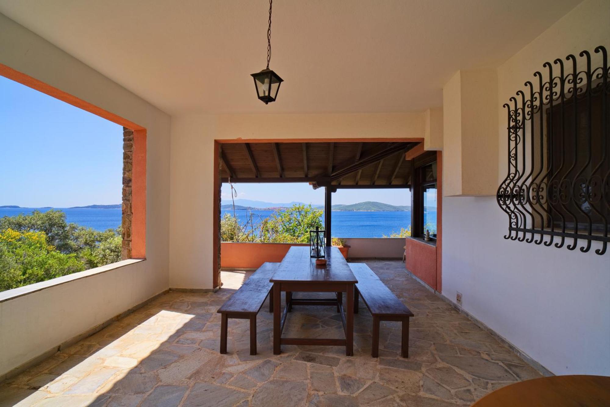 Holiday home Beachfront With Huge Garden, 3br, Halkidiki *