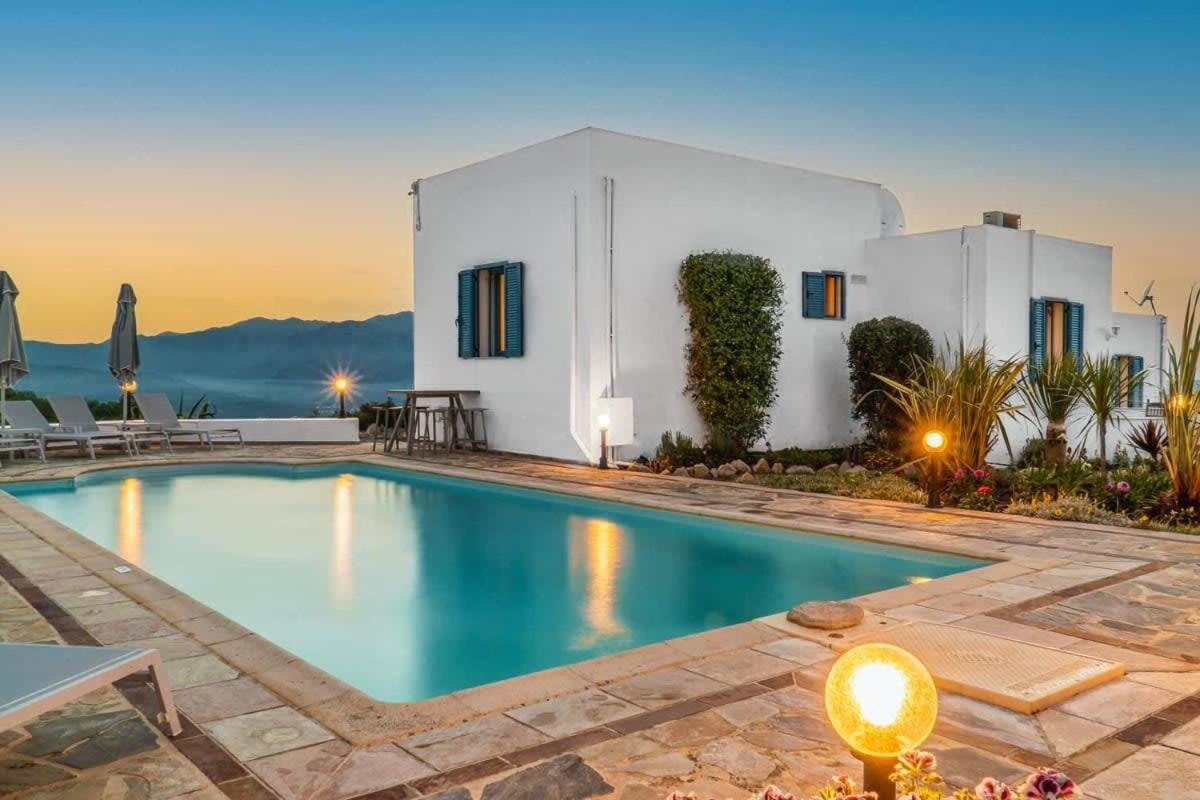 Bella - Your Ideal Oriental Greek Adventure *