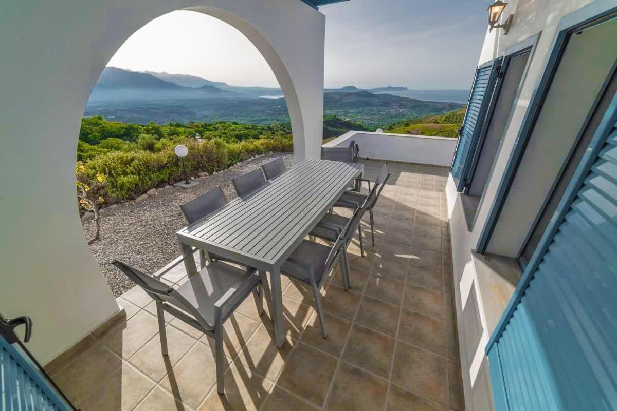 Bella - Your Ideal Oriental Greek Adventure Villa Kastellos
