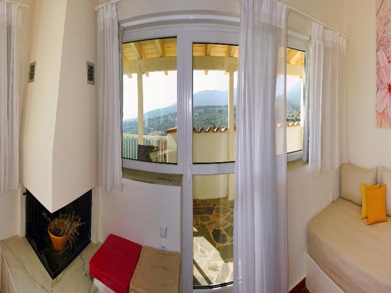 Hotel Filion Eco & Nea Styra