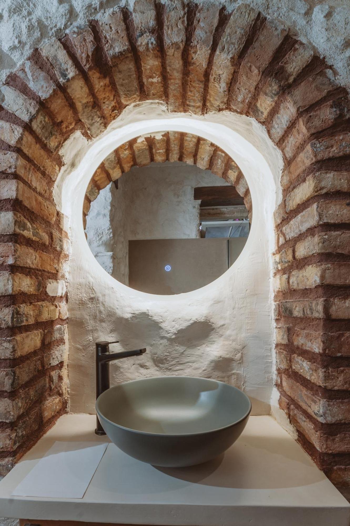 Hotel Pargas Distillery