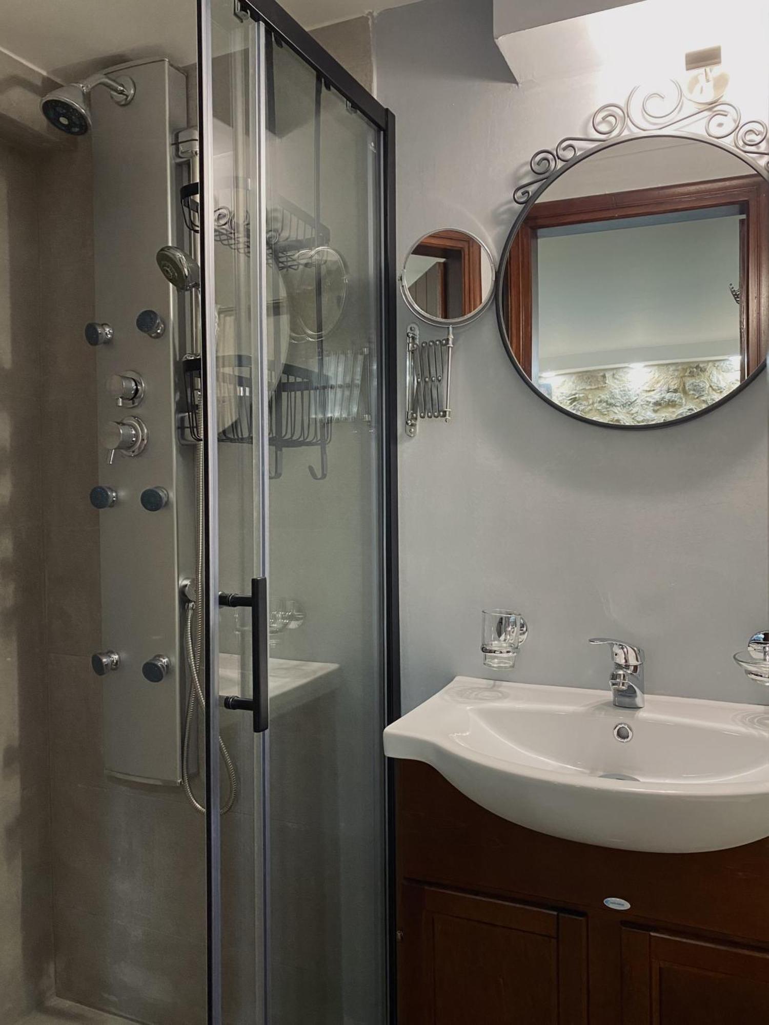 Alexandros Guest house