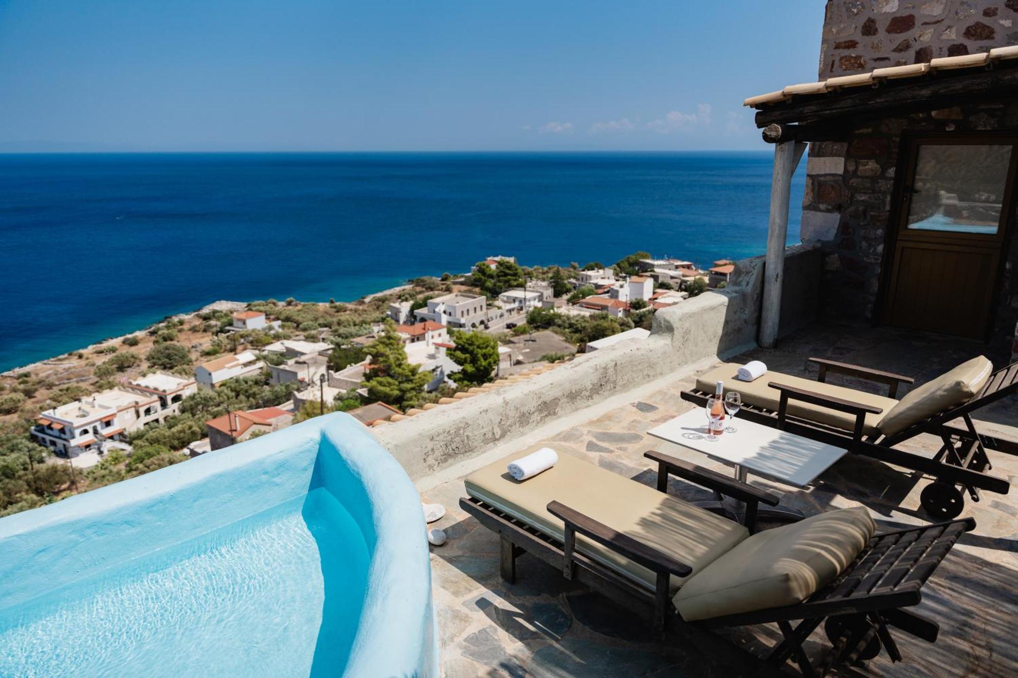 Guest house Castle Rizaraki 3*