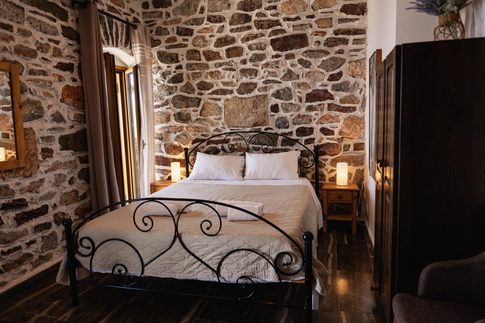 Guest house Castle Rizaraki