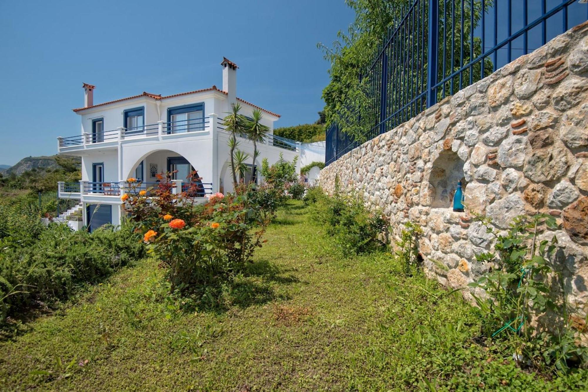 Villa Blue Dream Seaside With Superb Sea Views Kymi