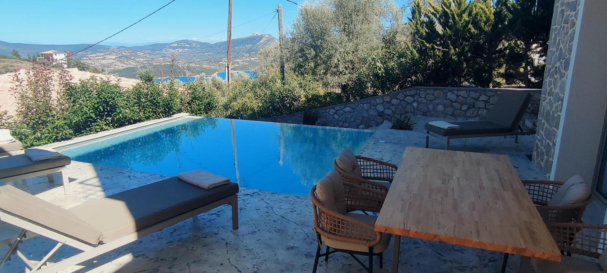 Villa Veramente With Sea View