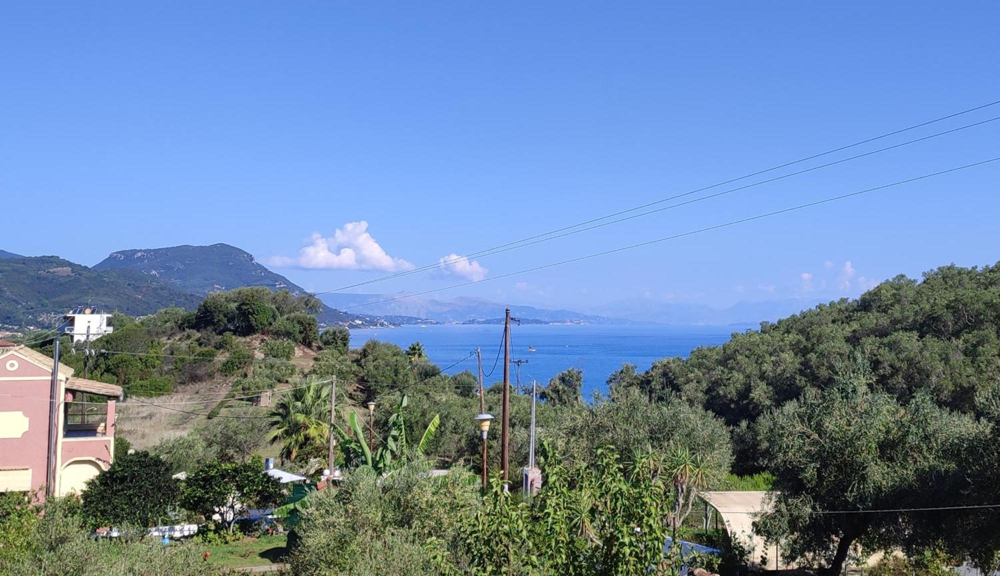 Markatis House With Views To Corfu East Holiday home *