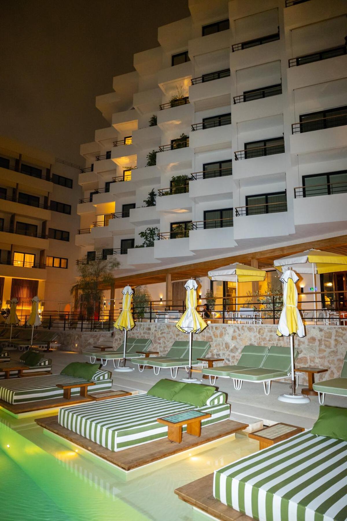 Ace & Swim Club Athens Hotel