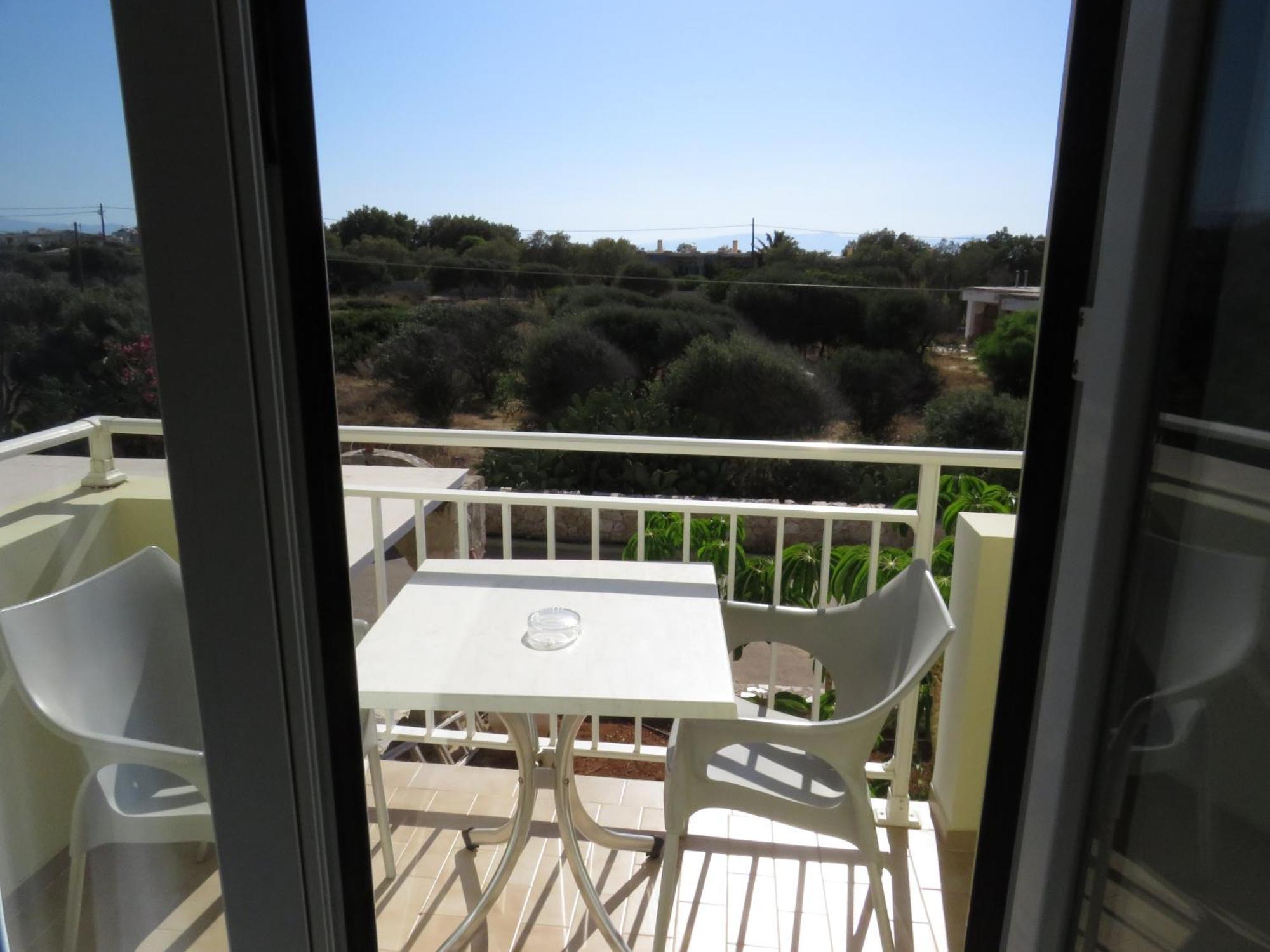 Blue 3* Stavros (Crete)