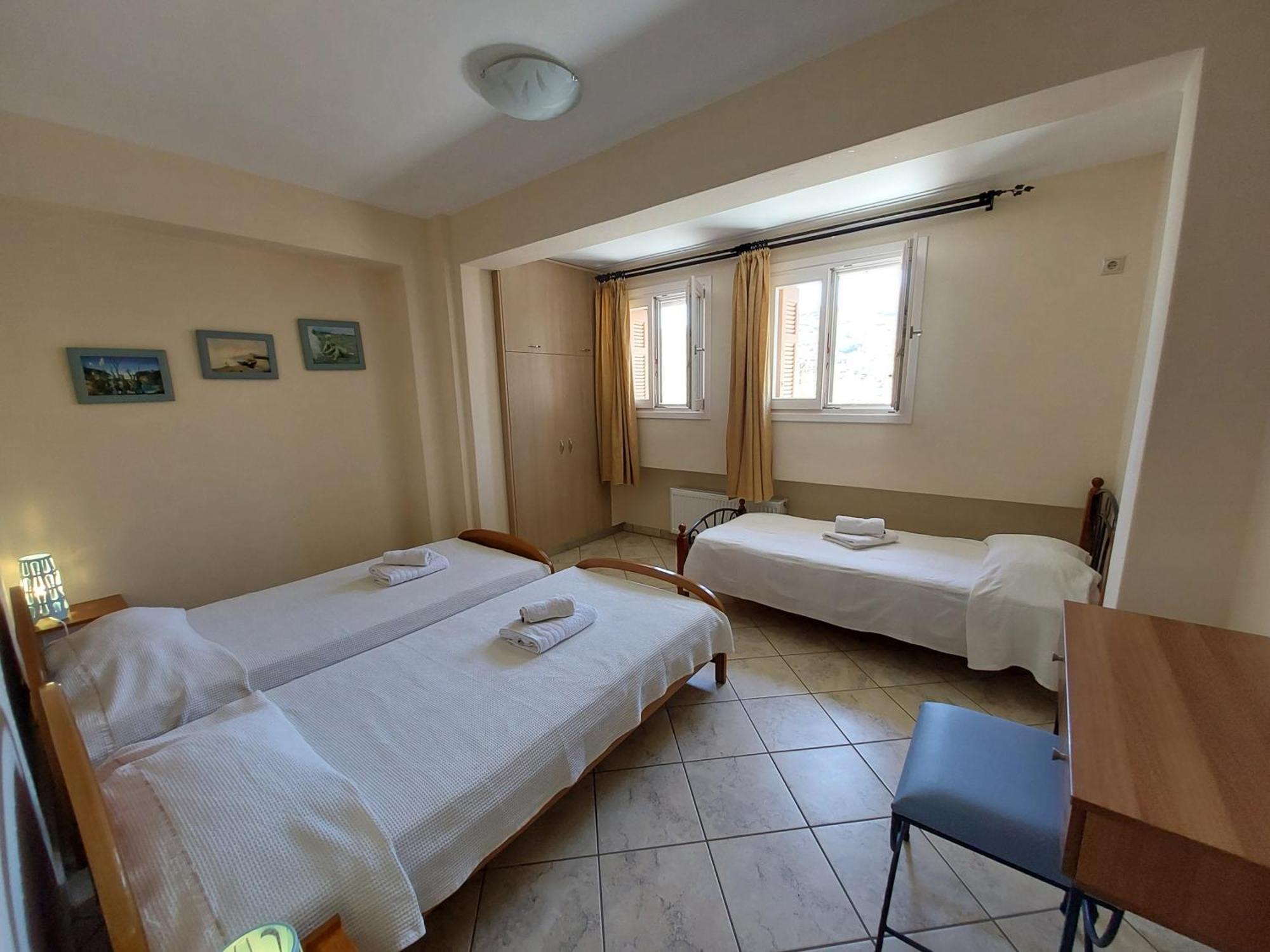 Apartment Rastoni Andros Town