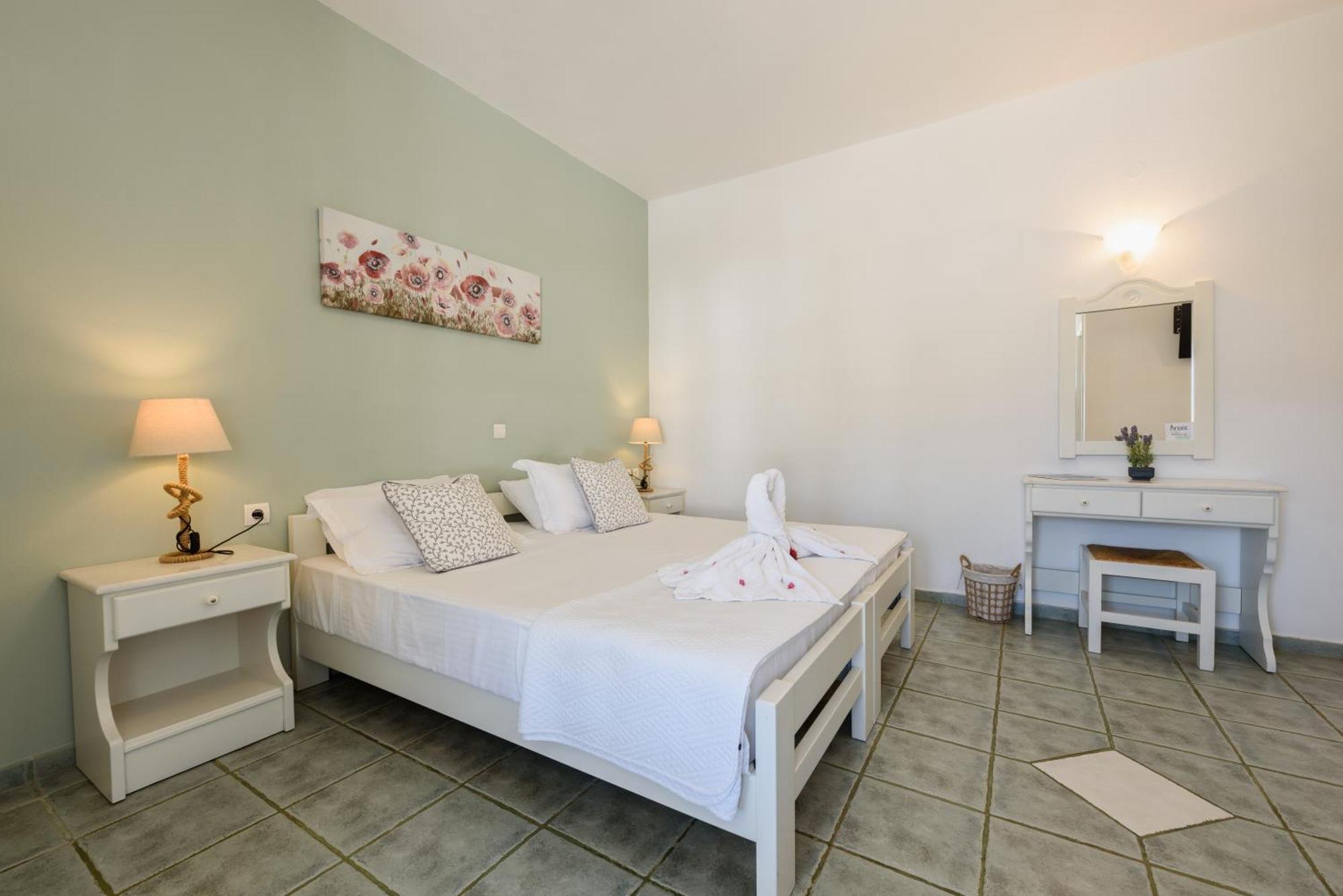 Anixis Paros 4* Aliki (Paros)