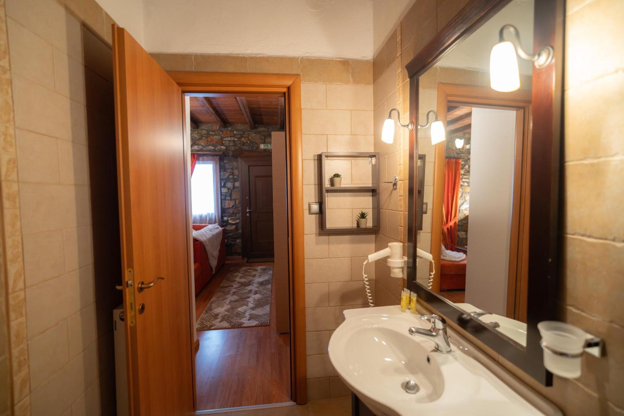 Remos Villas Apartment