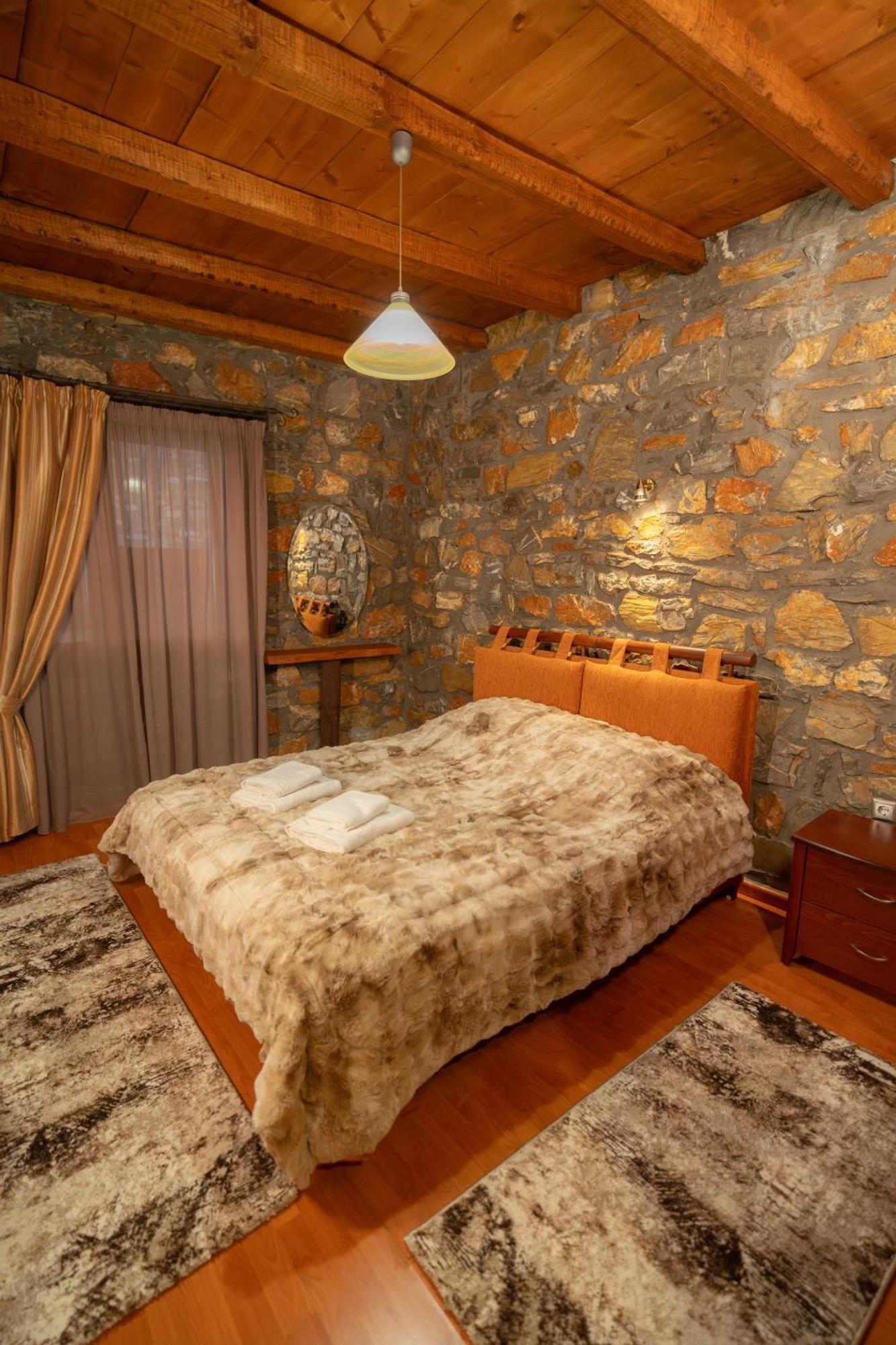 Remos Villas Apartment