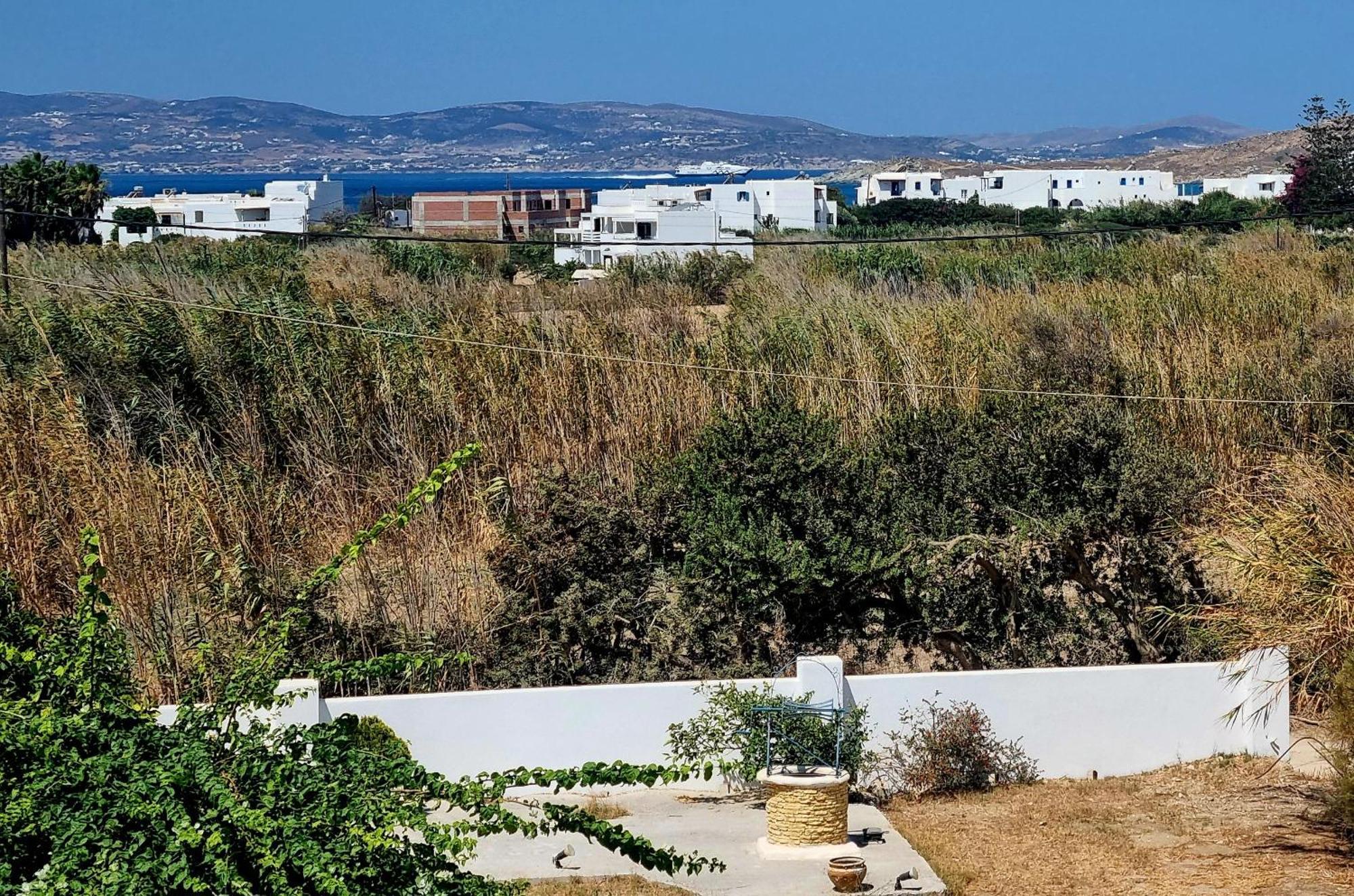 Sophi's L & Agia Anna (Naxos)