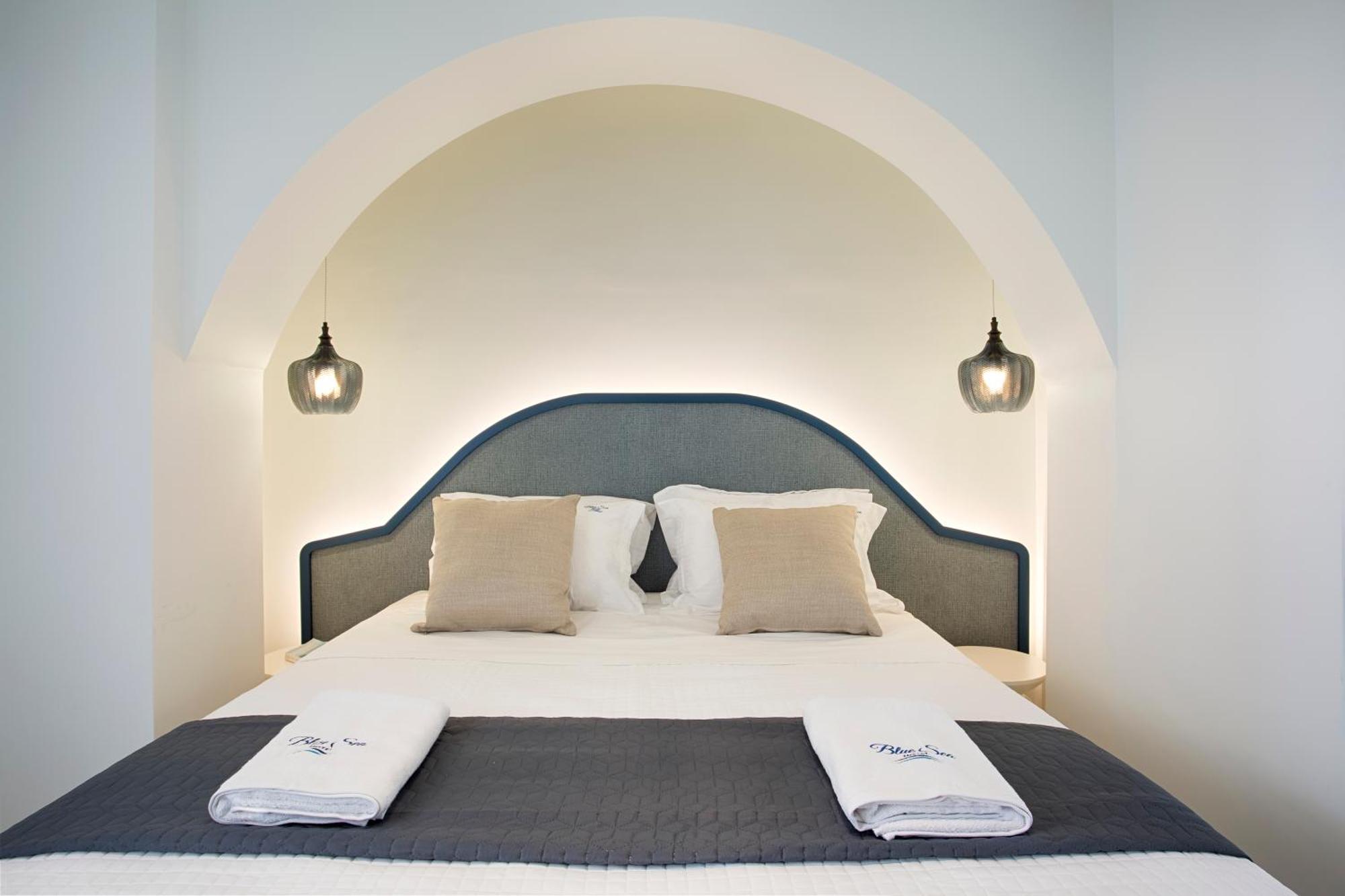 Blue Sea Hotel Kamari (Santorini)