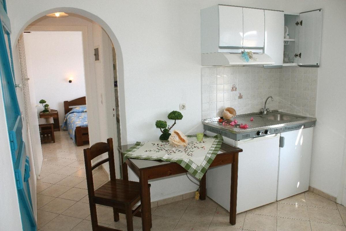 Kolona Studios Aparthotel