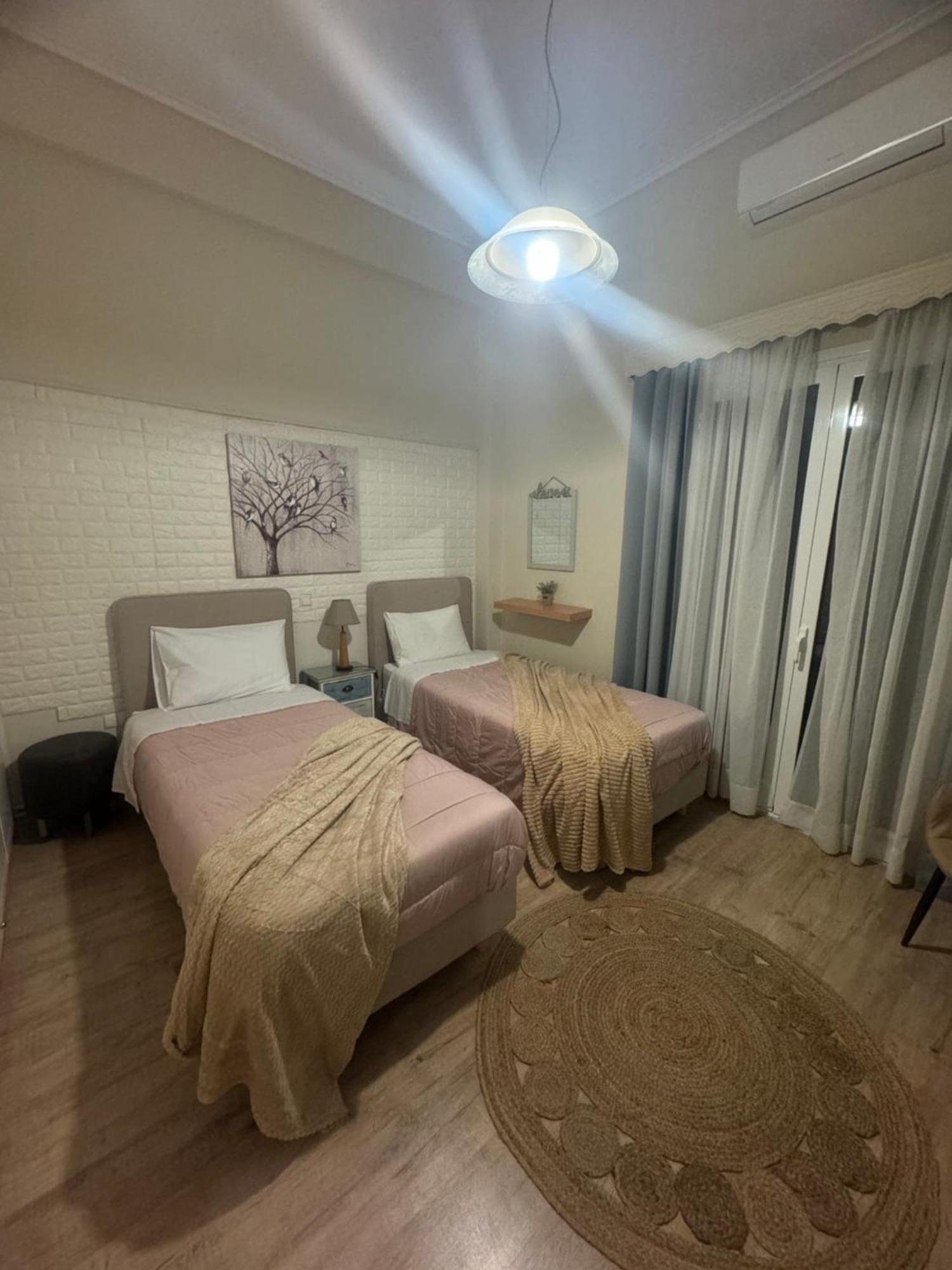 Luxury Seafront House Nearby Delphi Apartment *