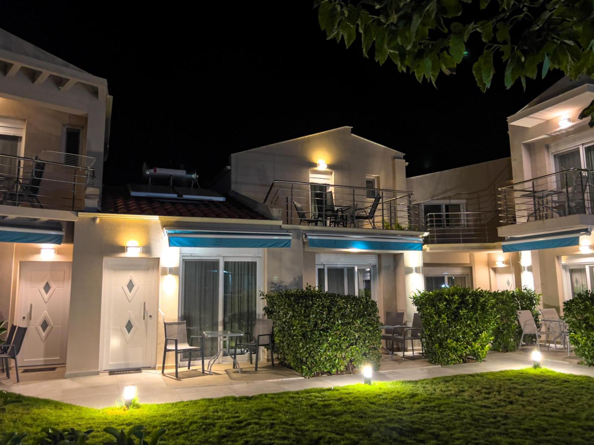 Yalos Maisonettes