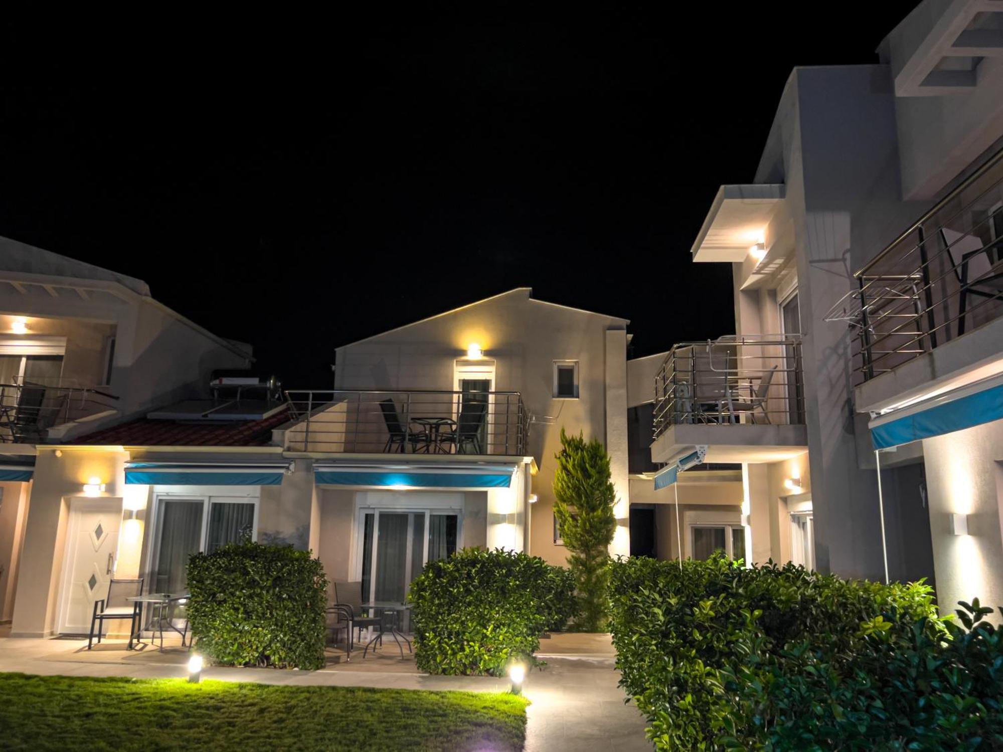 Yalos Maisonettes Holiday home *