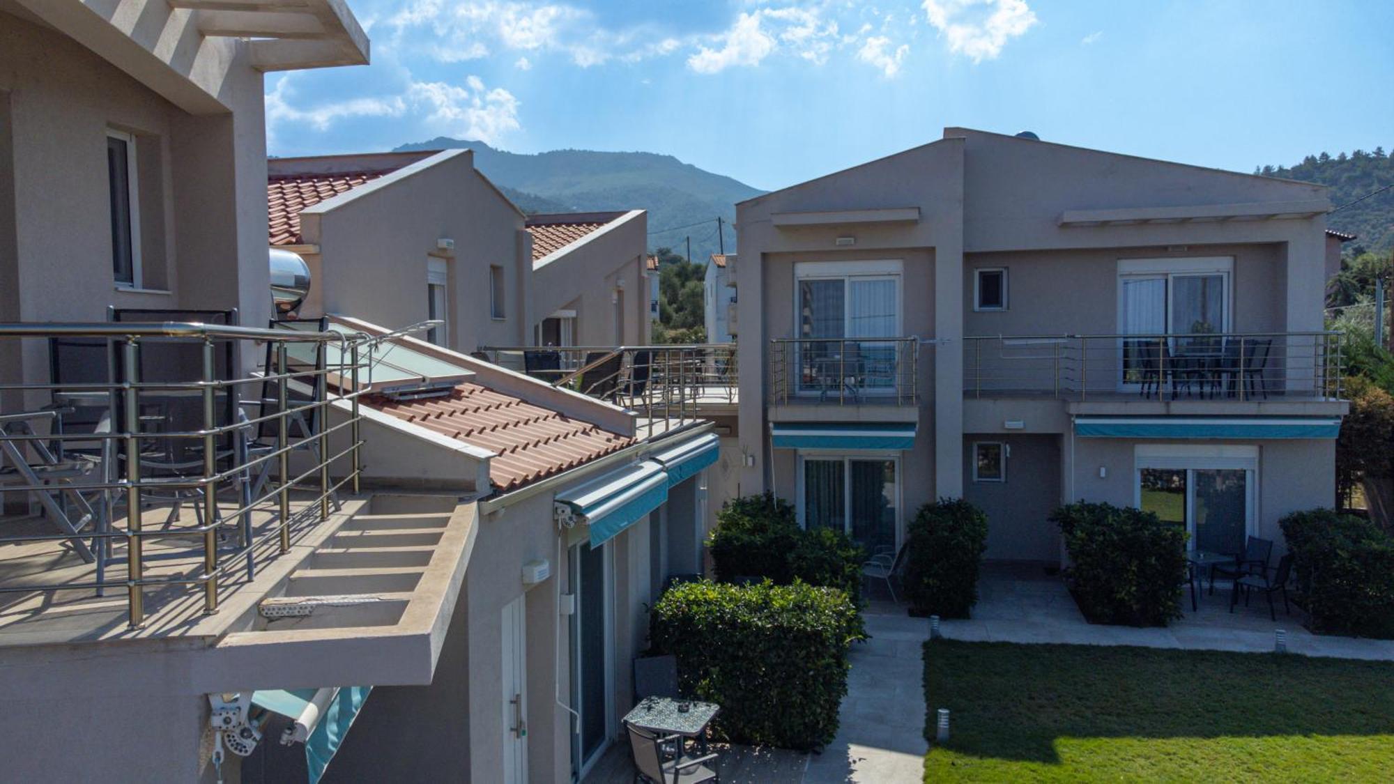Yalos Maisonettes Holiday home *
