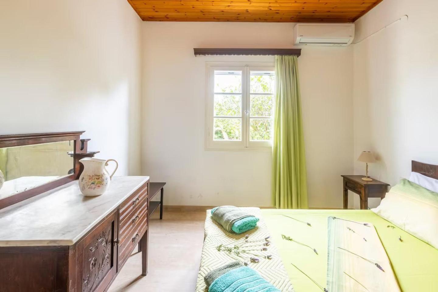 Private Dula With Ocean View *