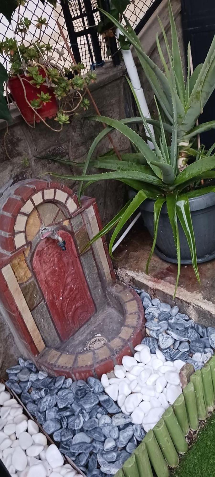 Garden's House *