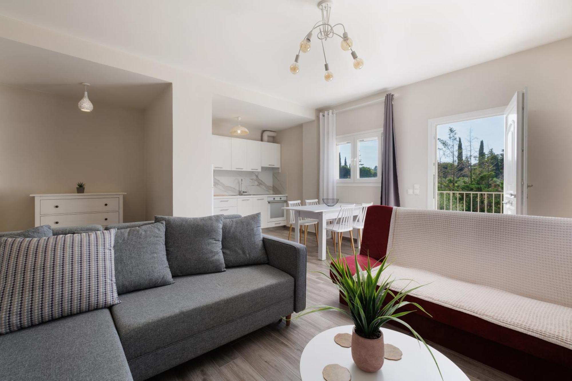 Apartment Sundial House Poulades
