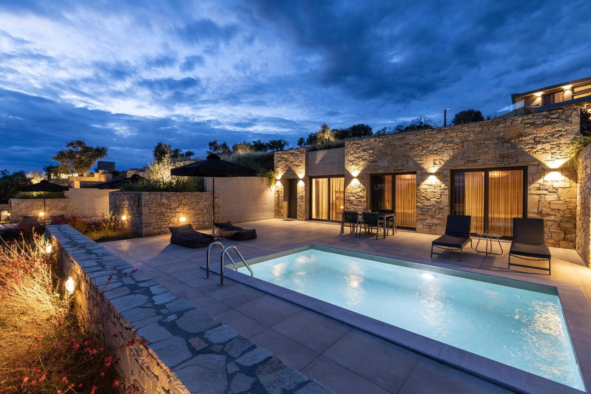 Fari Stone Hotel