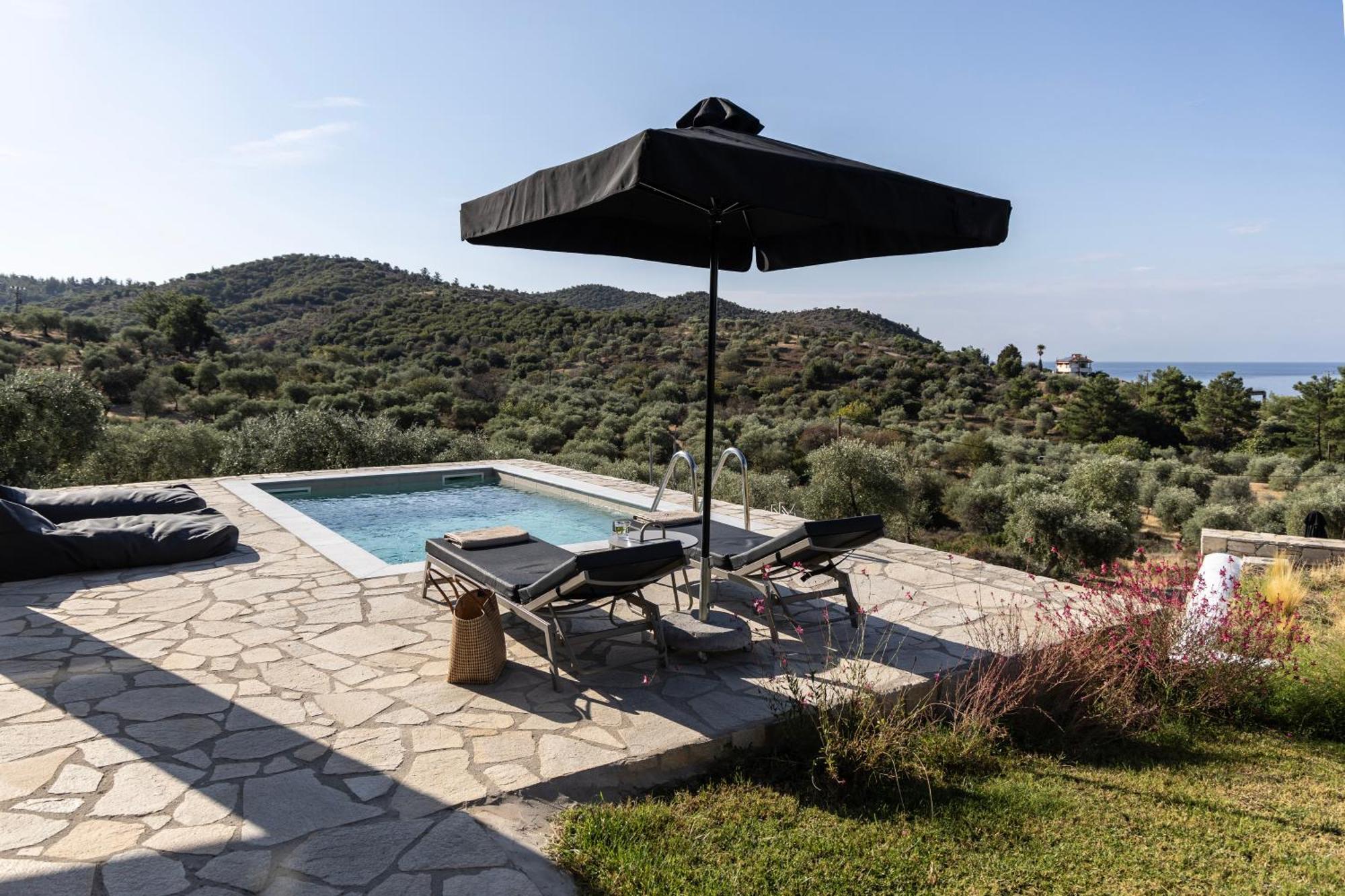 Fari Stone Hotel