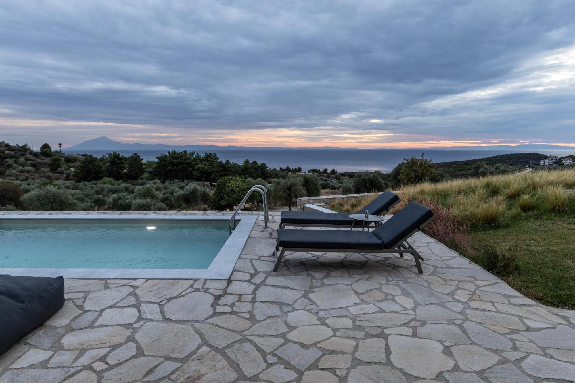 Hotel Fari Stone *