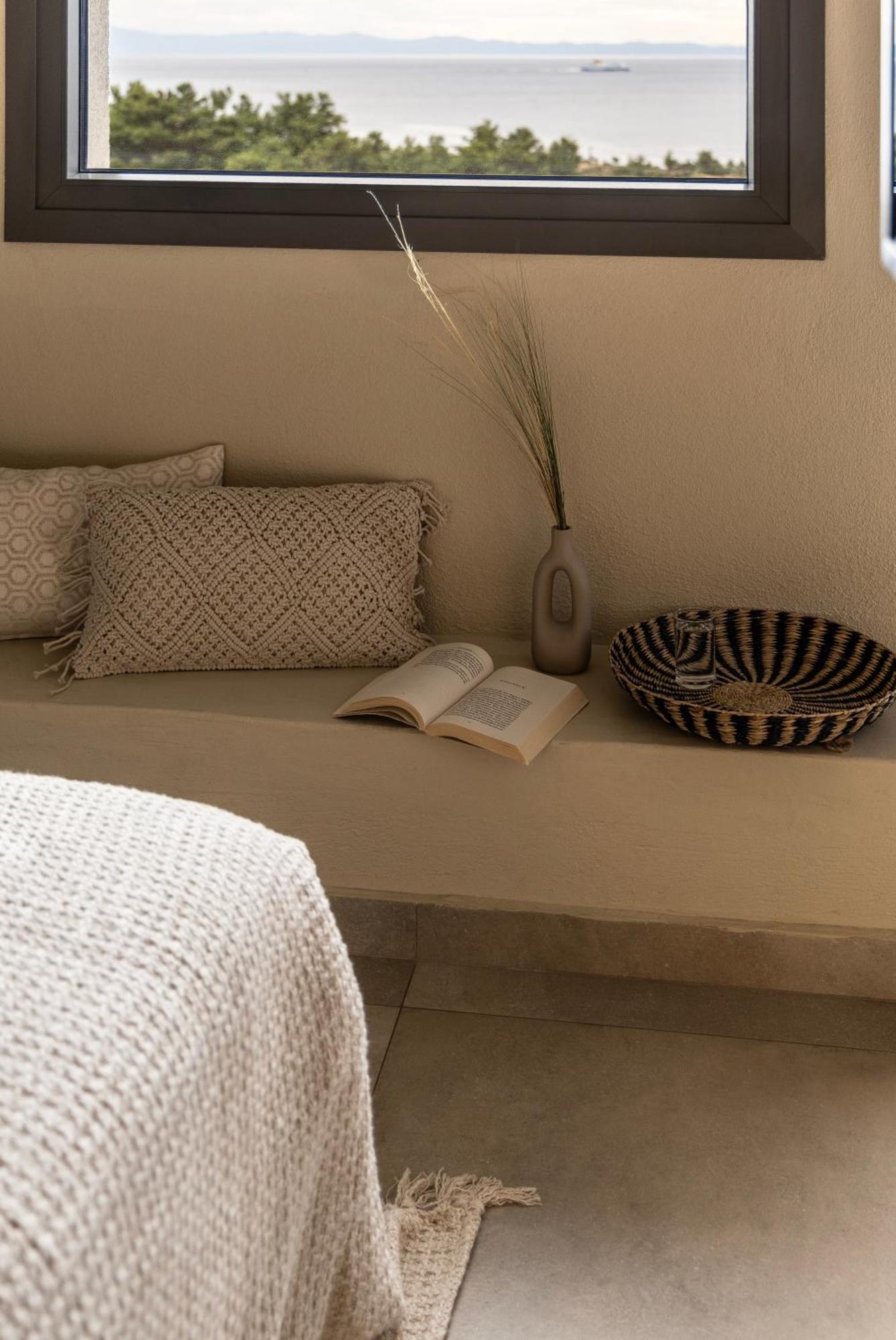 Fari Stone Skala Marion