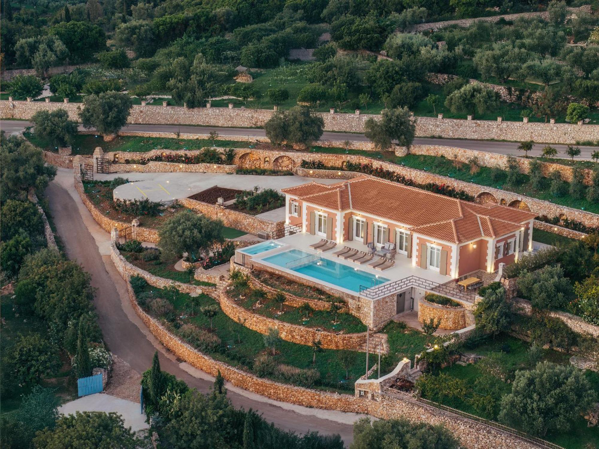 Villa Archontiko Stoufi Luxury Skinaria
