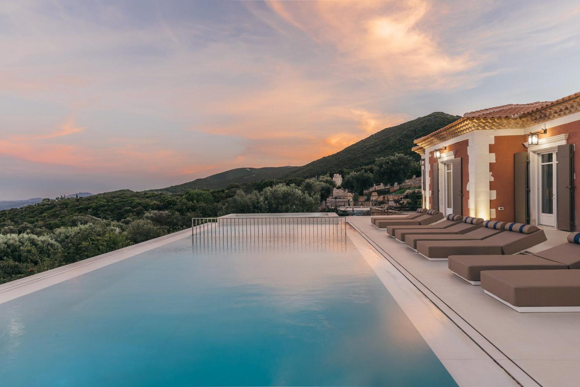 Archontiko Stoufi Luxury