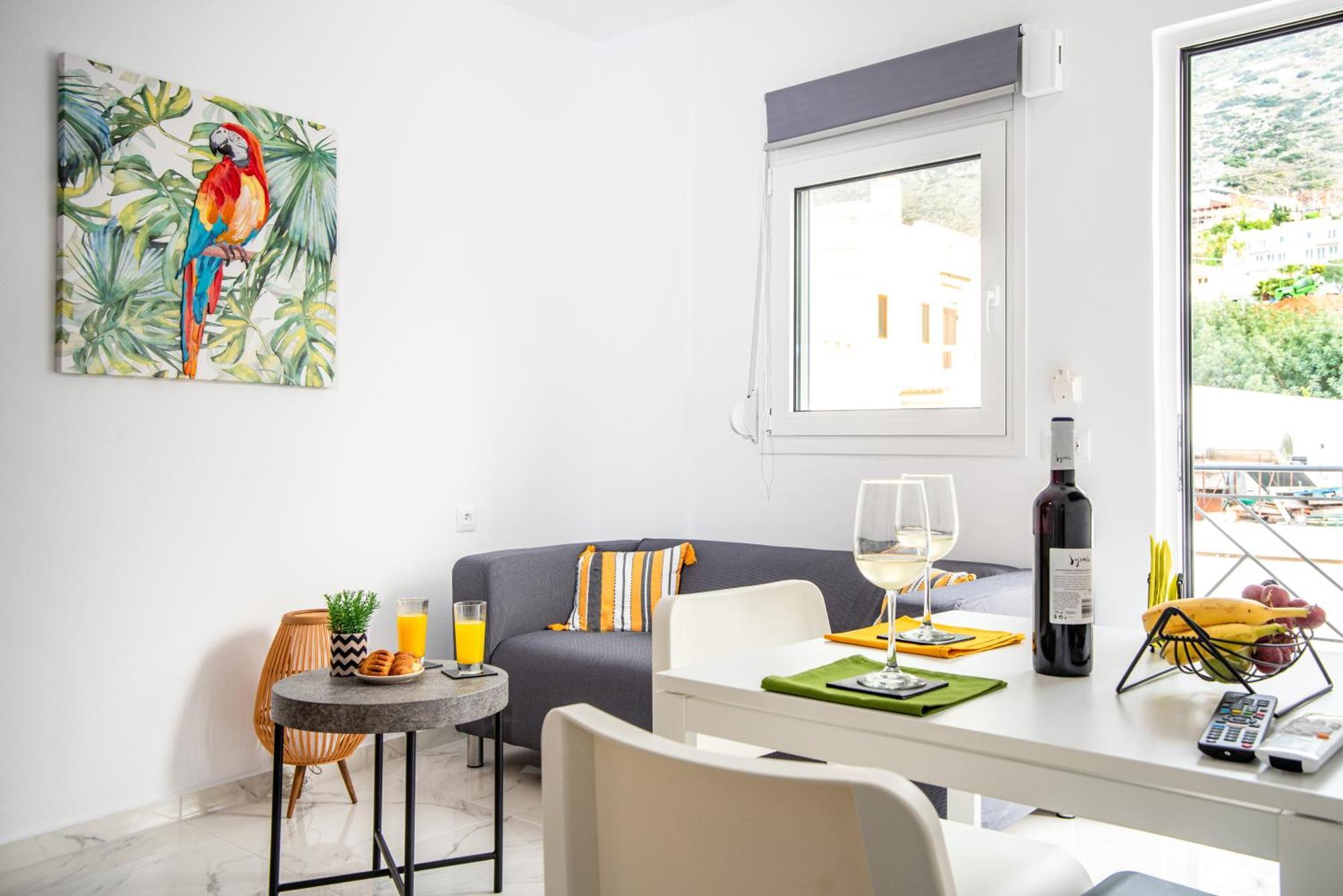 Athinais Apartment *