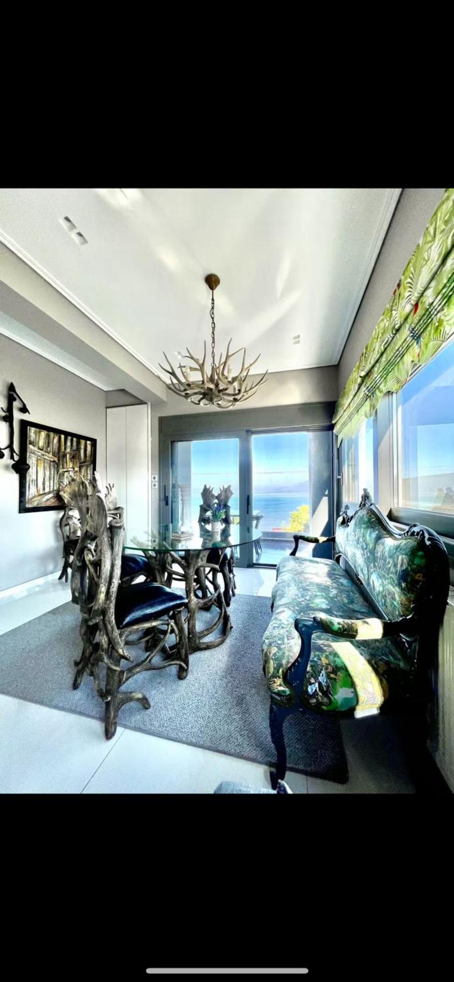 Sea View Apartment *