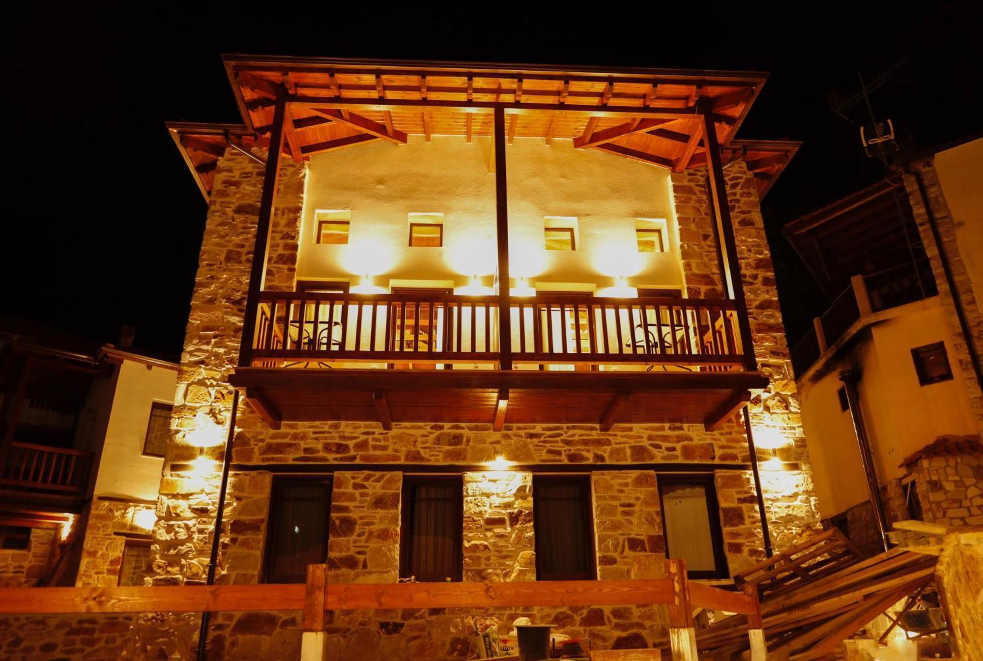 Annousa's House & *