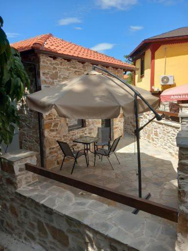 Aparthotel Annousa's House &